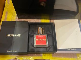 （分類：）位於 。 由 kc_perfumes 提交（商品編號 1371475384，圖片 1）。簡介： 。