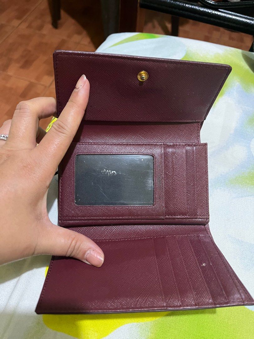 Polo (Category: Luxury Bags & Wallets) located in Pasig City. Submitted by pie.reyes87 (Listing ID 1371425961, Image 3). Description: Polo wallet used like new No flaws.