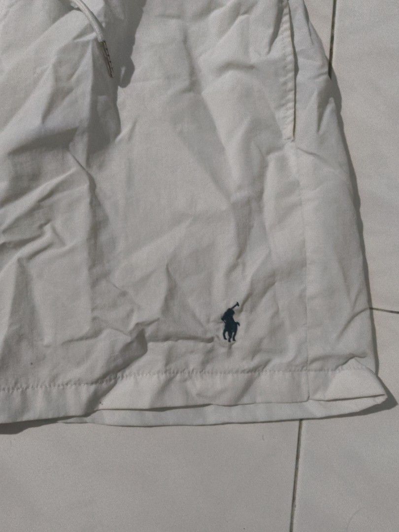Polo short (Category: Shorts) located in Kuala Lumpur. Submitted by stillgood_thrift (Listing ID 1371507607, Image 2). Description: size: 30-31us.
