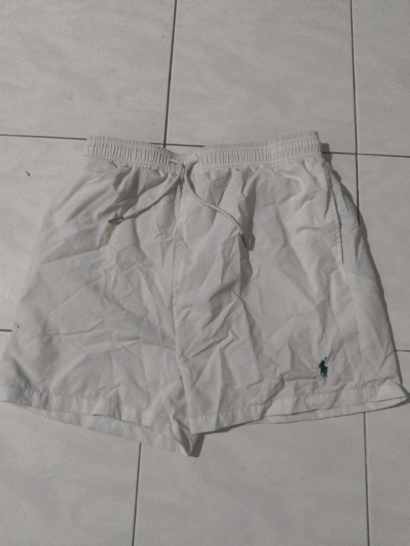 Polo short (Category: Shorts) located in Kuala Lumpur. Submitted by stillgood_thrift (Listing ID 1371507607, Image 1). Description: size: 30-31us.