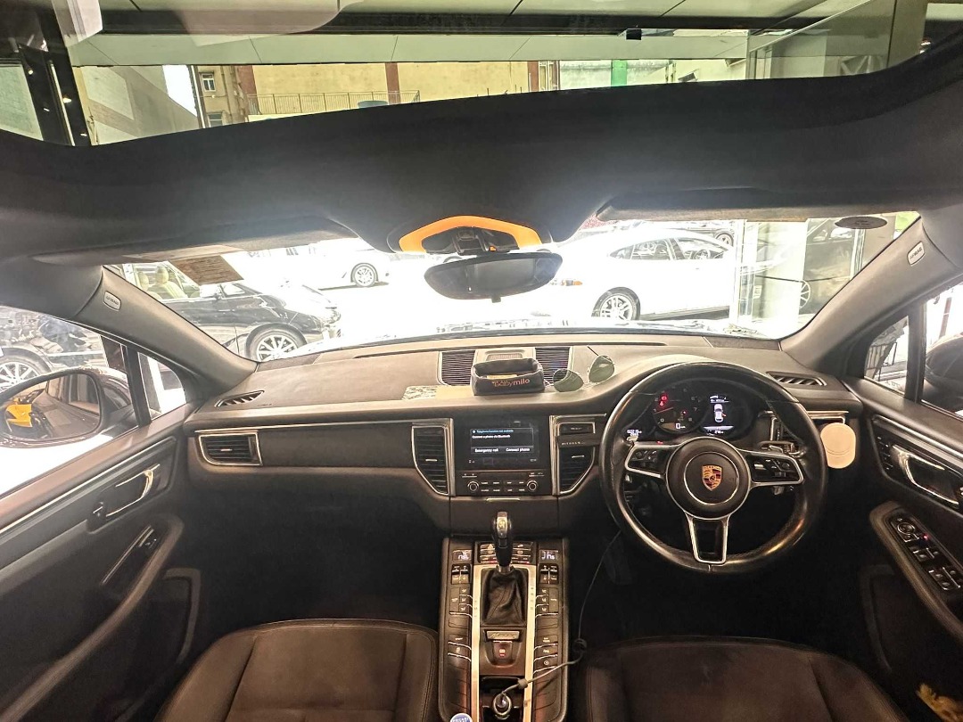 Porsche MACAN Auto498290280818298888
