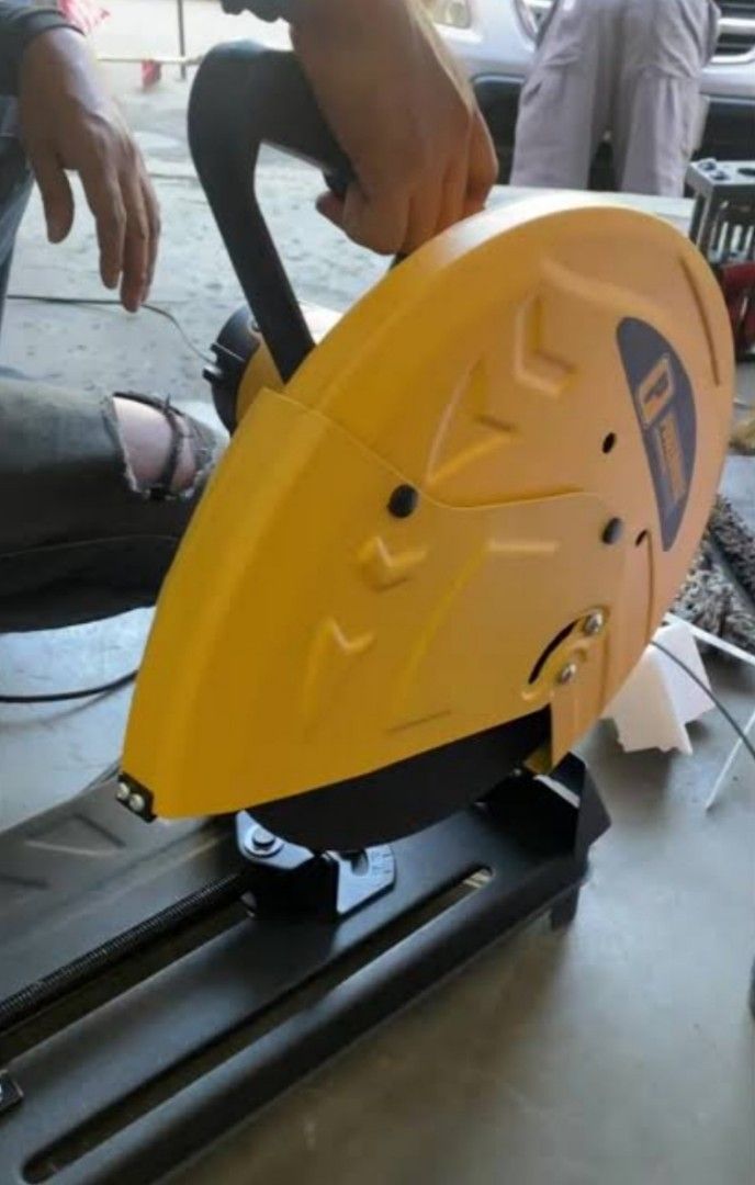 Powerhouse Cut off machine (Category: Construction Tools & Equipment) located in Manila. Submitted by Neil_AM (Listing ID 1371398796, Image 2). Description: Specs are in the photo. test all you want. used only once. pick up loc: CemboTaguig..