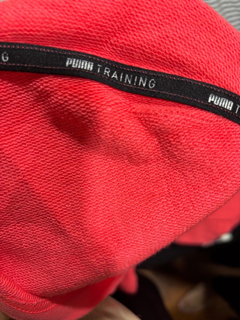 Puma Pullover (Category: Activewear) located in Singapore. Submitted by cynjol (Listing ID 1371504021, Image 3). Description: Chest: 42cm Length: 65cm.