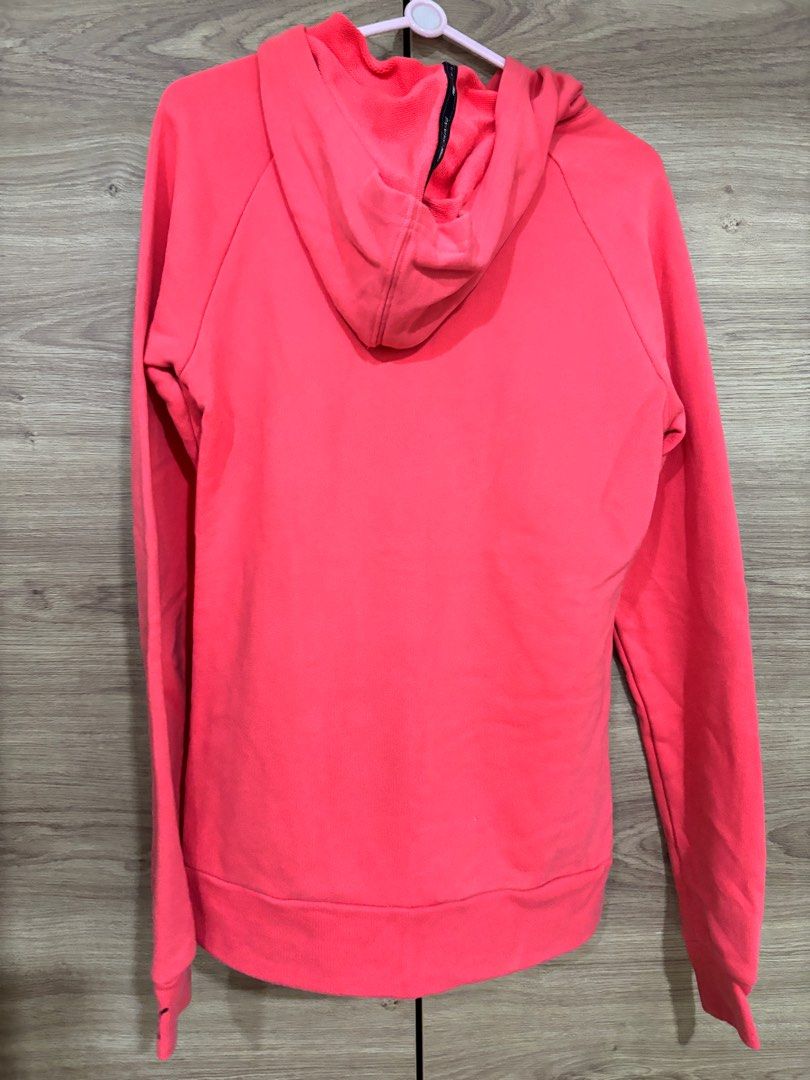Puma Pullover (Category: Activewear) located in Singapore. Submitted by cynjol (Listing ID 1371504021, Image 2). Description: Chest: 42cm Length: 65cm.