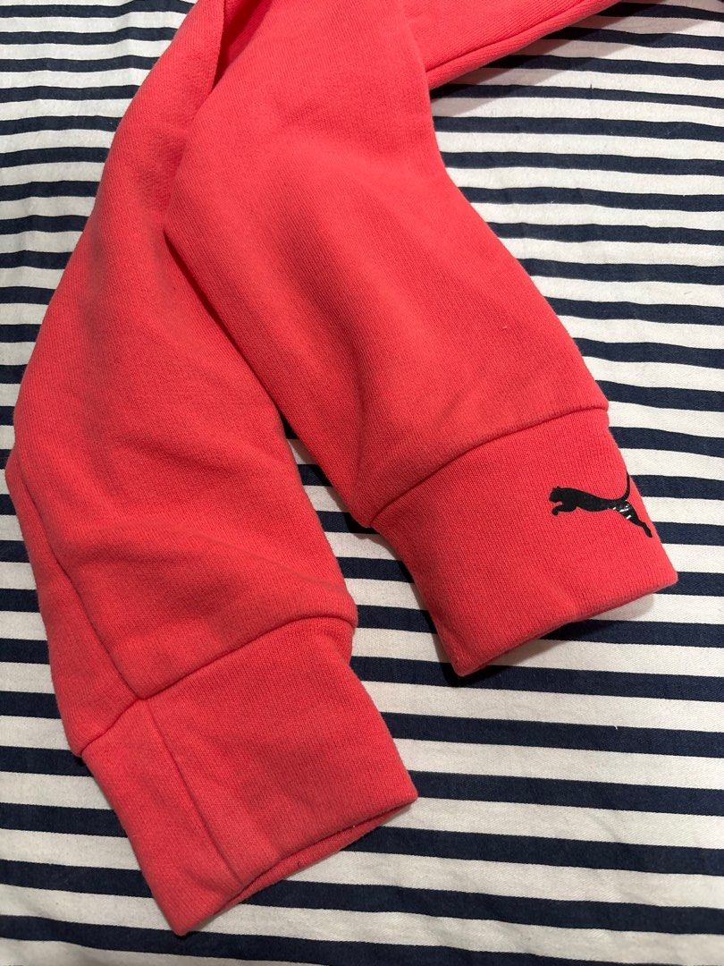 Puma Pullover (Category: Activewear) located in Singapore. Submitted by cynjol (Listing ID 1371504021, Image 5). Description: Chest: 42cm Length: 65cm.