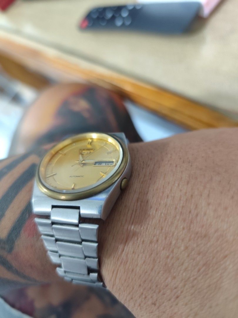 Seiko 5 (Category: Men's Watches) located in Navotas City. Submitted by mistej (Listing ID 1371529566, Image 3). Description: seiko 5 vintage automatic in good working condition.
