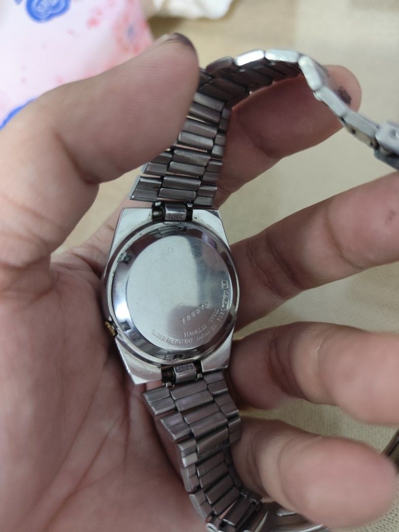 Seiko 5 (Category: Men's Watches) located in Navotas City. Submitted by mistej (Listing ID 1371529566, Image 2). Description: seiko 5 vintage automatic in good working condition.