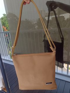 (Category: ) located in . Submitted by purplepaw (Listing ID 1371420904, Image 1). Description: .