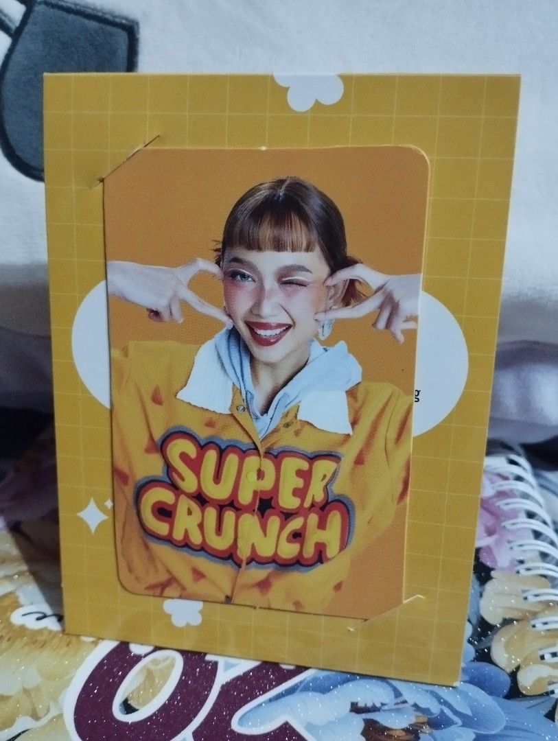 Super Crunch x BINI Photo Card (Category: Raw Singles) located in Dagupan City. Submitted by mrsrraga (Listing ID 1371441741, Image 2). Description: Maloi (front) Gwen (back) RFS: Duplicate MOP: Gcash.