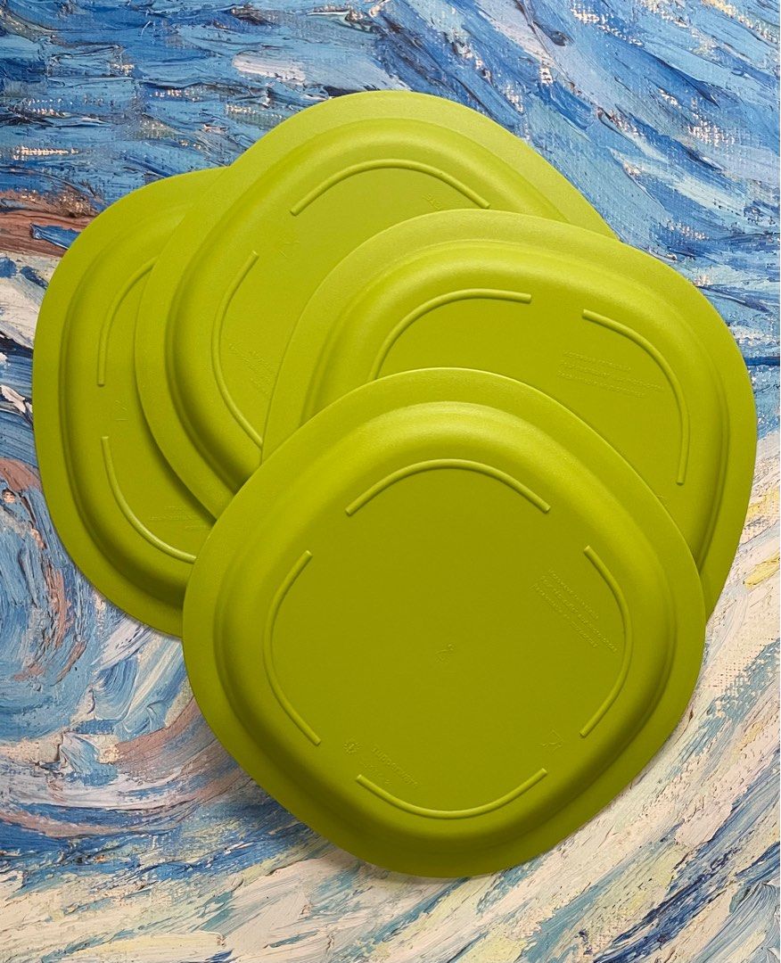 Tupperware Blossom Microwaveable Plates Set (4 pcs.) (Category: Dinnerware & Cutlery) located in Quezon City. Submitted by katchierandomness (Listing ID 1371428753, Image 2). Description: Color guacamole green, Dimensions 9.5” x 9.5”, comes with cover. Price is for all 4 plates. You can pay via GCash, Maya or BPI QR code..