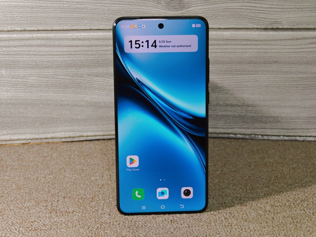 Vivo X200 Pro 512gb Black (Category: Vivo) located in Manila. Submitted by julianjuleschico (Listing ID 1371375680, Image 2). Description: Vivo X200 Pro 512gb 16gb Black Smooth and good as new Dual sim - Openline - 5G Connectivity China rom - Origin Os 5 Google Playstore and Apps already installed Complete package No issues or defects Php 42,800 Open for swapping Note: No copyright infringement intended, all brands mentioned above is owner by the