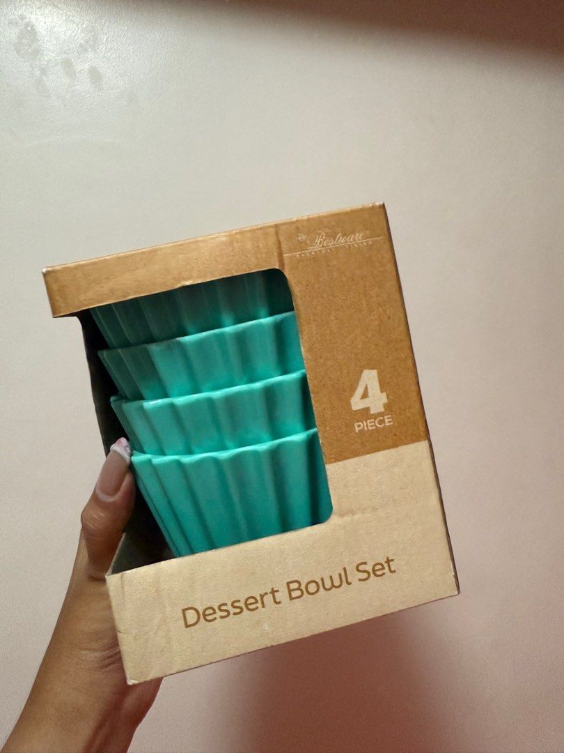 BESTWARE 4 PIECE DESSERT BOWL SET (GREEN) (Category: Other Kitchenware & Tableware) located in Quezon City. Submitted by frannecess (Listing ID 1371615347, Image 2). Description: 🌸FOR SALE🌸 BESTWARE 4 PIECE DESSERT BOWL SET (GREEN) ✨with box ✨brandnew ✨bought at Ever Gotesco ✨orig price: ₱199 Loc: Pasong Tamo, Quezon City .