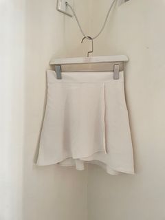 後橡筋白色飄逸短裙64236714445954110