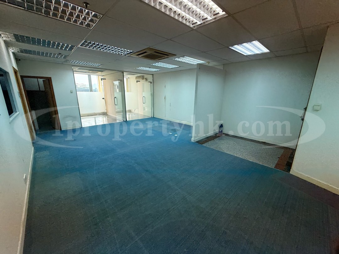 ⬆️ Tickets available for viewing 🔋 *Profit Centre* 🔋 Industrial & commercial office unit, 2,241 sq. ft. @4,900 per sq. ft., single-side sea view, high-end office装修63438784562819112