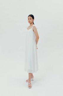 (Category: ) located in . Submitted by mignonette_closet (Listing ID 1371585021, Image 1). Description: .