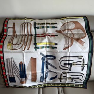 全新 半價🍊Hermes Silk scarf 90 絲巾🧣Lettres Equestre 馬術密匙64200168921474110