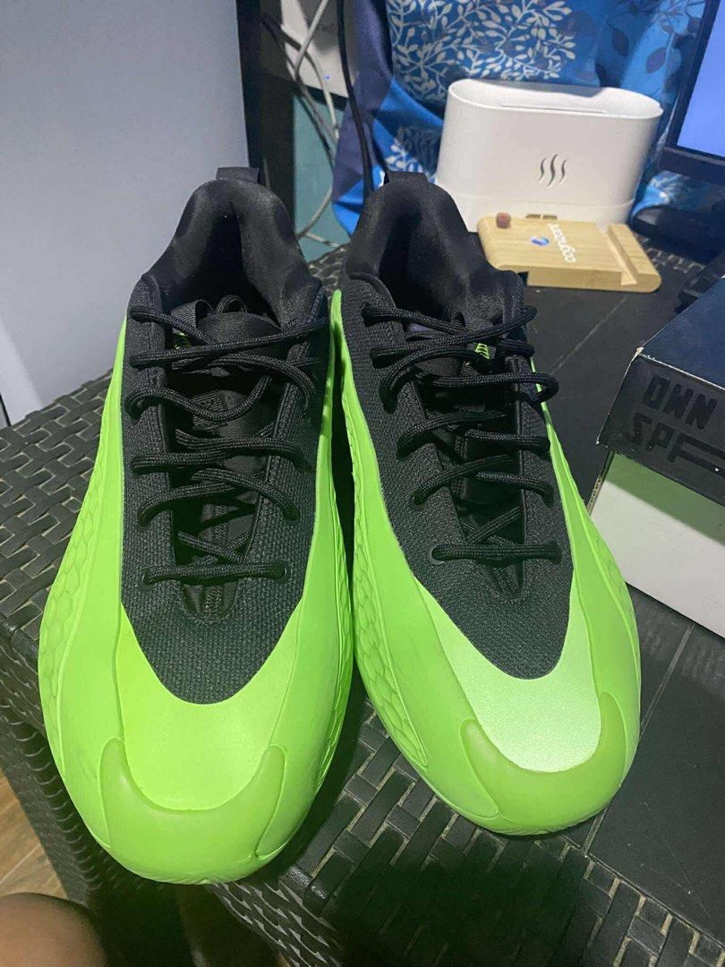 AE 1 SLIME (Category: Sneakers) located in Pateros City. Submitted by funkytimer (Listing ID 1371682699, Image 2). Description: FOR SALE AE 1 SLIME SIZE 9 USED WITH FLAW WITH OG BOX AND INSERTS 3K FIRM TAGUIG AREA.