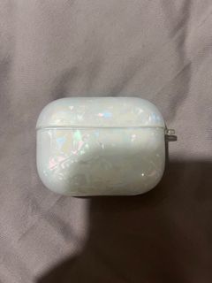 (Category: ) located in . Submitted by prelovedbyjyla (Listing ID 1371674930, Image 1). Description: .