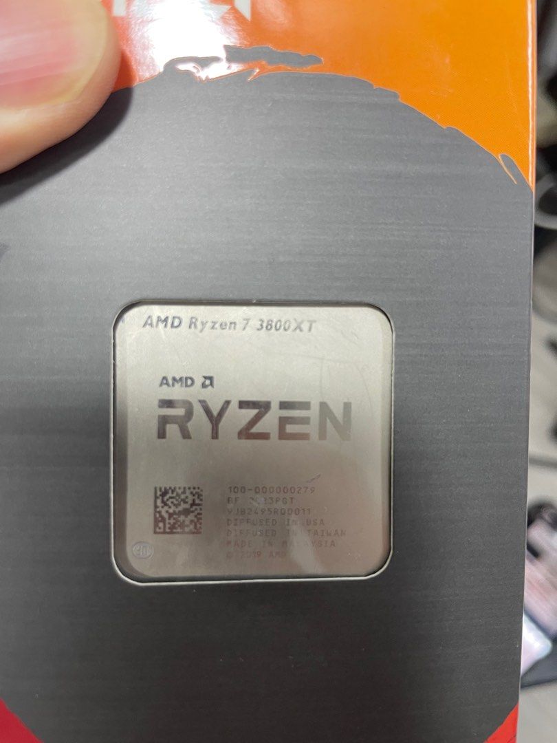 AMD Ryzen 7 3800XT 8 core 16 thread processor (Category: Computer Parts) located in Singapore. Submitted by Cleandeck (Listing ID 1371594381, Image 1). Description: Letting go of this multitasking processor. Good performance, no issues whatsoever. Will include free thermal paste. Processor comes w 5800x box. Buyer self collect at 221 Henderson road on weeknights or weekends (by appointment only)..
