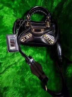 (Kategori: ) berada di . Dikirim oleh sha_numpreloved (ID iklan 1371664809, Gambar 1). Deskripsi: .