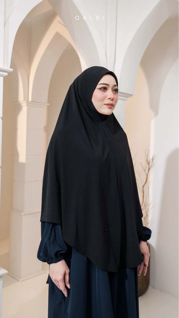 Basic Khimar (Category: Hijabs) located in Singapore. Submitted by nnmmaazz (Listing ID 1371725063, Image 1). Description: Self-Collect at Jurong West 643276.