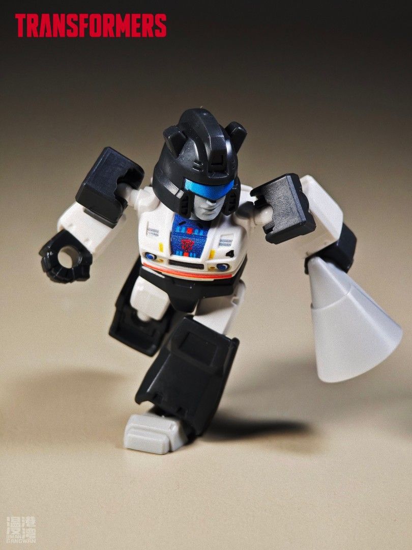 Blokees Galaxy Defender Version Transformers Autobot Jazz 2 inch Chibi Type Mini Action Figure Model Kit (Category: Designer & Blind Box Toys) located in Pasig City. Submitted by kumiko08 (Listing ID 1371592184, Image 3). Description: Blokees Galaxy Defender Version Transformers Autobot Jazz 2 inch Chibi Type Mini Action Figure Model Kit 📌 out of the box 📌 no packaging 📌 displayed condition 📌 figures are assembled in good condition 📌 what yo