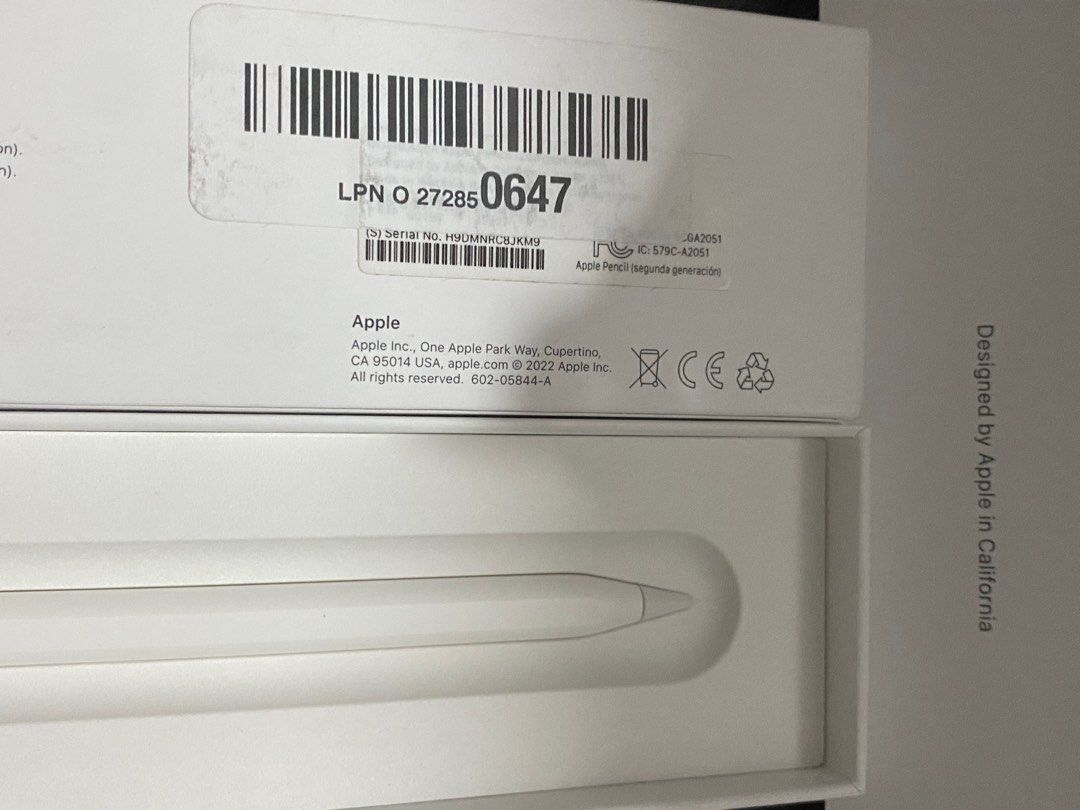 Brand New Apple Pencil 2nd gen (Category: Other Accessories) located in Rizal. Submitted by chillibabe20 (Listing ID 1371578863, Image 2). Description: Brand New Apple Pencil 2nd Gen US Bought opened but NEVER USED RFS: wrong model (not compatible with my ipad) MOP: Gcash, BDO, Maya, SEABANK Delivery: Lalamove (shoulder by the buyer) .