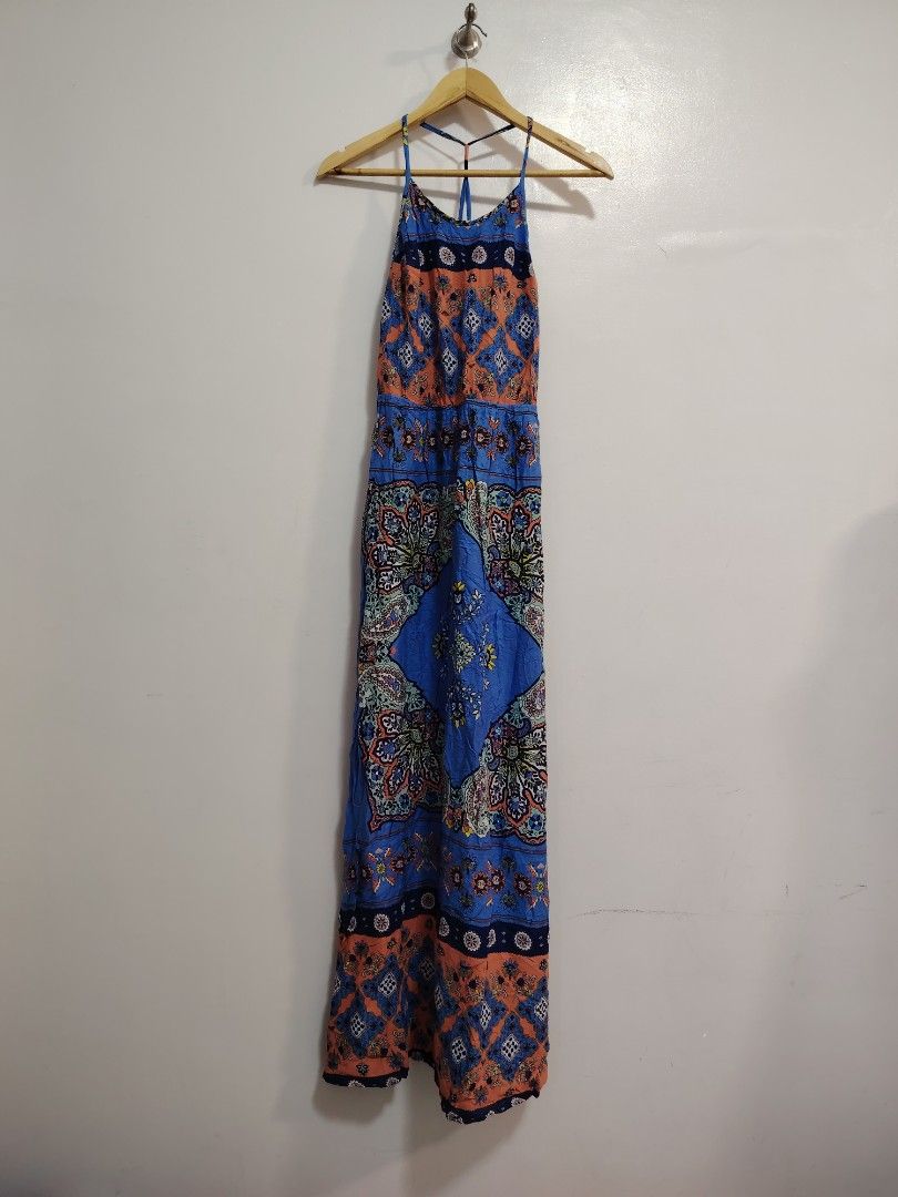 Branded ROXY maxi summer blue dress (Category: Dresses) located in San Marcelino. Submitted by thriftolshoppiness (Listing ID 1371642954, Image 2). Description: XS-S.