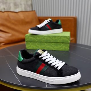 (Category: ) located in . Submitted by shoes_locker (Listing ID 1371614403, Image 1). Description: .