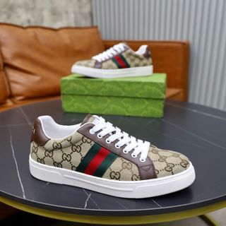 (Category: ) located in . Submitted by shoes_locker (Listing ID 1371615038, Image 1). Description: .