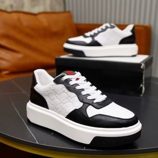 (Category: ) located in . Submitted by shoes_locker (Listing ID 1371617434, Image 1). Description: .