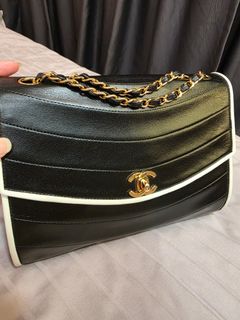 (Category: ) located in . Submitted by ipostubuy (Listing ID 1371700311, Image 1). Description: .