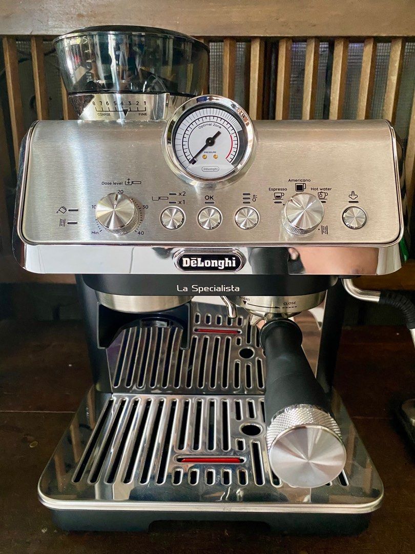 DeLonghi La Specialista (Category: Coffee Machines & Makers) located in Paranaque City. Submitted by jonsnowgeminimanila (Listing ID 1371651649, Image 1). Description: DeLonghi La Specialista Arte Espresso and cappuccino maker 15-bar Integrated coffee beans container with 8 grind settings/levels 3 infusion temperatures for different coffee beans LatteArt steam wand With tamper, tamping mat, and frothing jug Acquired 2023. Used only maybe thrice B