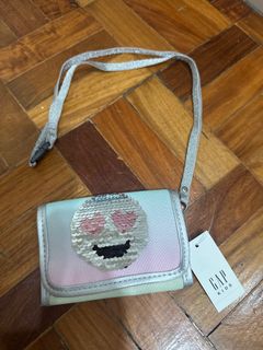 (Category: ) located in . Submitted by bagoffinds (Listing ID 1371566582, Image 1). Description: .