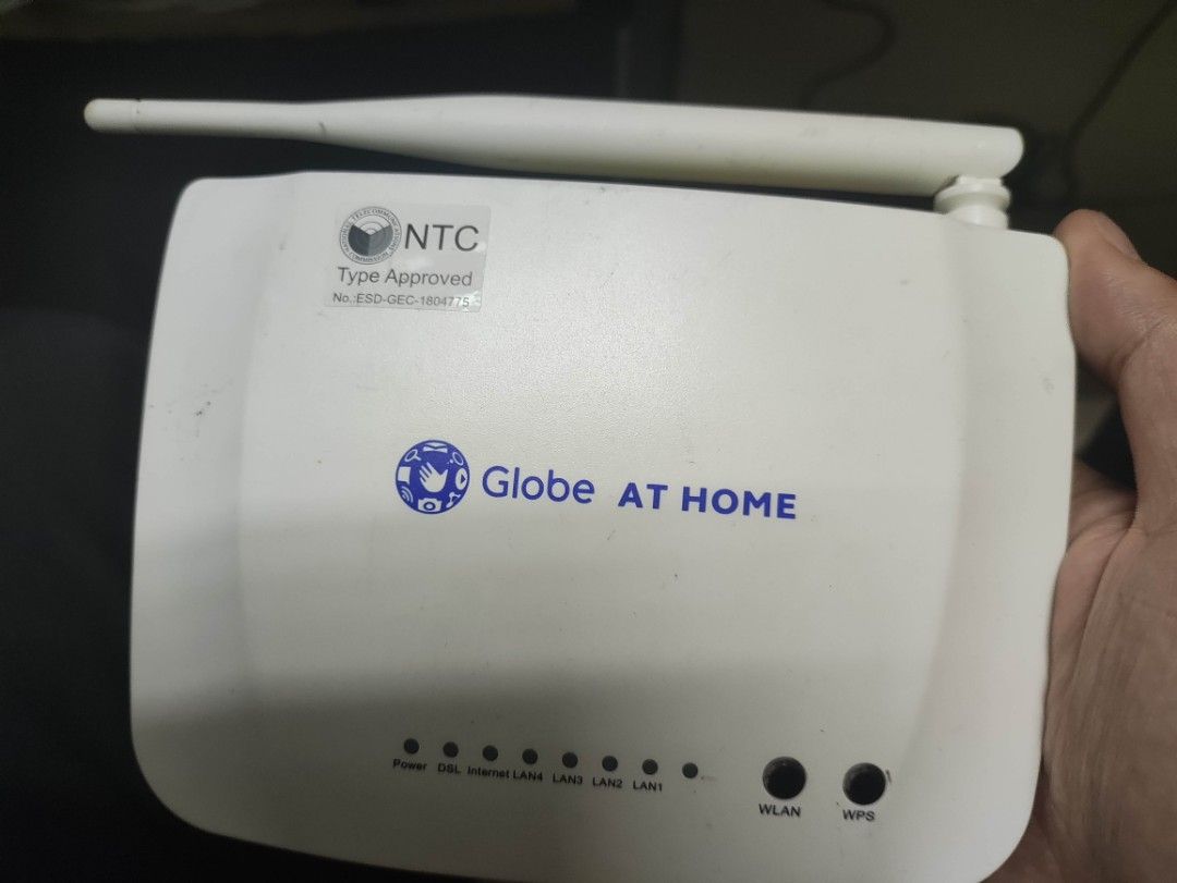 Globe at home Router (Category: Networking) located in Manila. Submitted by v2Zuio (Listing ID 1371558499, Image 1). Description: selling unused globe at home router.