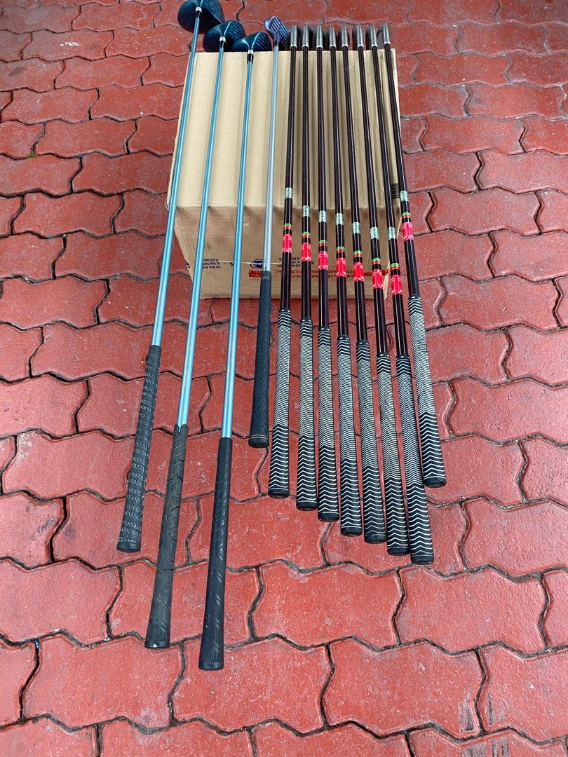 Golf Set (Category: Golf) located in Paranaque City. Submitted by evo_s (Listing ID 1371685755, Image 3). Description: Golf Set With Golf Bag For pick up at BF Northwest BFHomes Paranaque or Meet up in BGC.