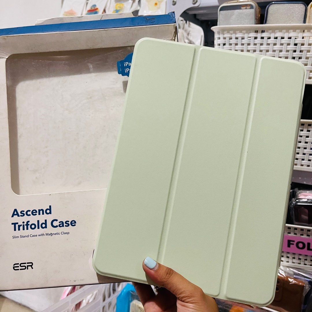 Ipad Air 4/5 Case (Category: Cases & Sleeves) located in Mandaluyong City. Submitted by co.case (Listing ID 1371576897, Image 2). Description: ₱300 each ₱400 ESR.