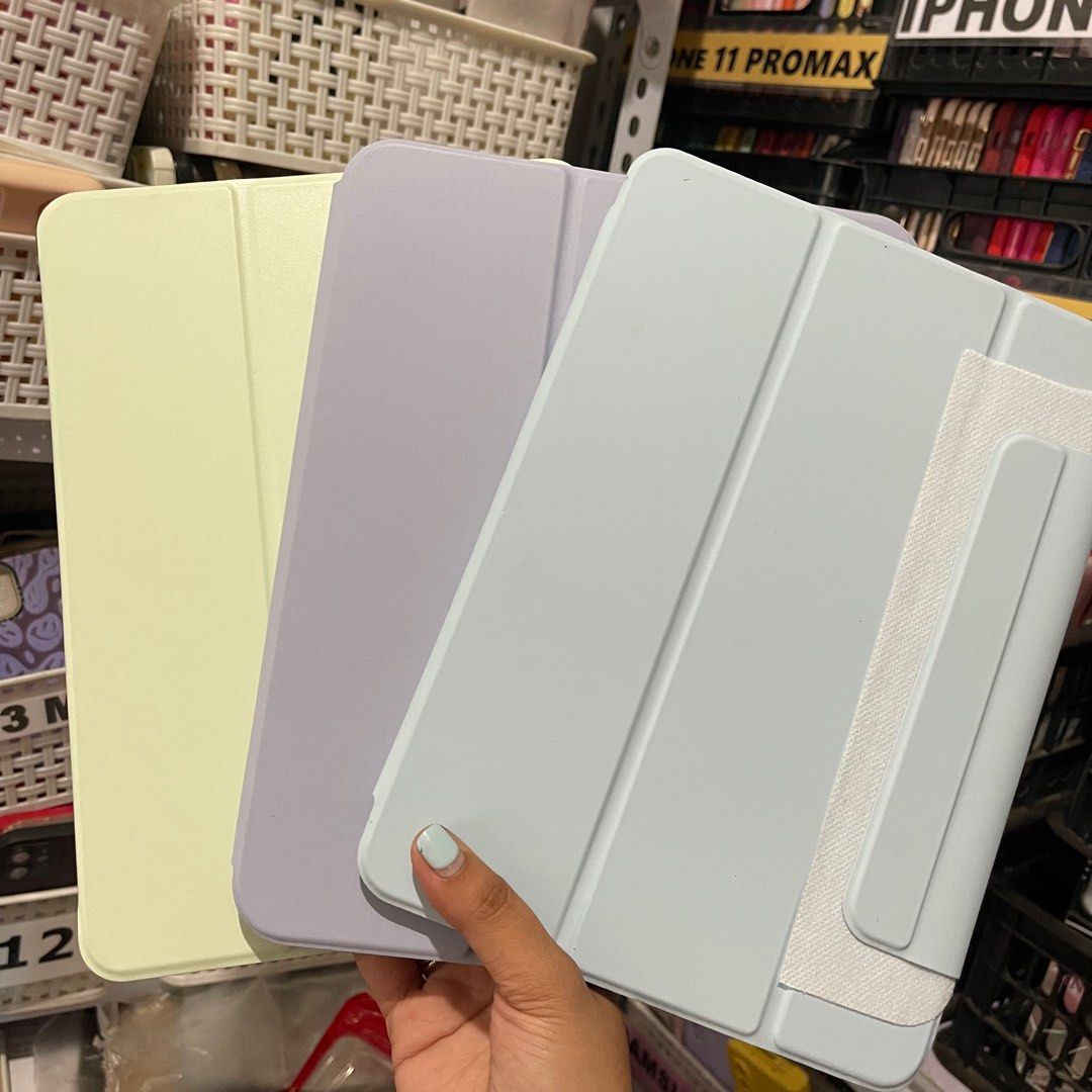 Ipad Air 4/5 Case (Category: Cases & Sleeves) located in Mandaluyong City. Submitted by co.case (Listing ID 1371576897, Image 1). Description: ₱300 each ₱400 ESR.