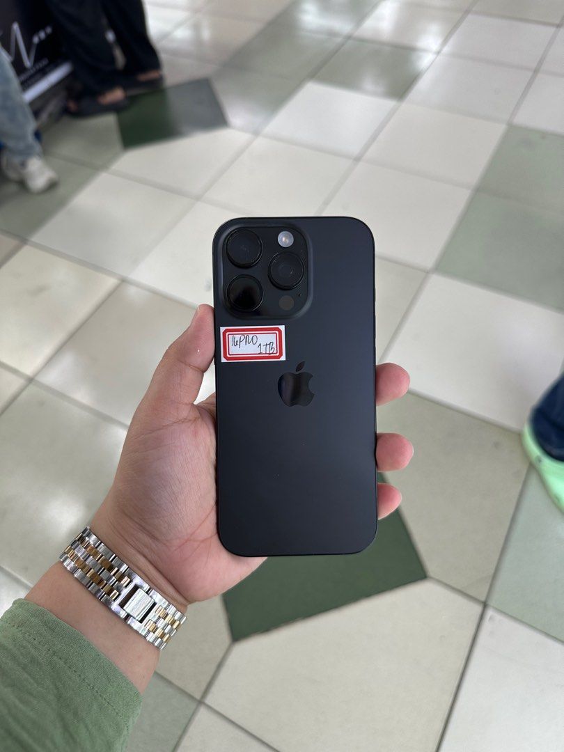 Iphone 16 Pro 1TB 100% batt FU (Category: iPhone 16 Series) located in San Juan City. Submitted by javedsgadgetshop (Listing ID 1371688838, Image 2). Description: INSTALLMENT OPTIONS : SPAY LATER / GGIVES / CREDIT CARD! WE BUY AND SELL SO PWEDE MAGBINTA OR SWAP ! Quick Specs : Iphone 16Pro •1TB •VCA Variant •Good batt health •Factory Unlock •100% Smoothness •No hidden issue | No Repaired •100% Authentic | Not Refurbished •w/ box Charger & store w
