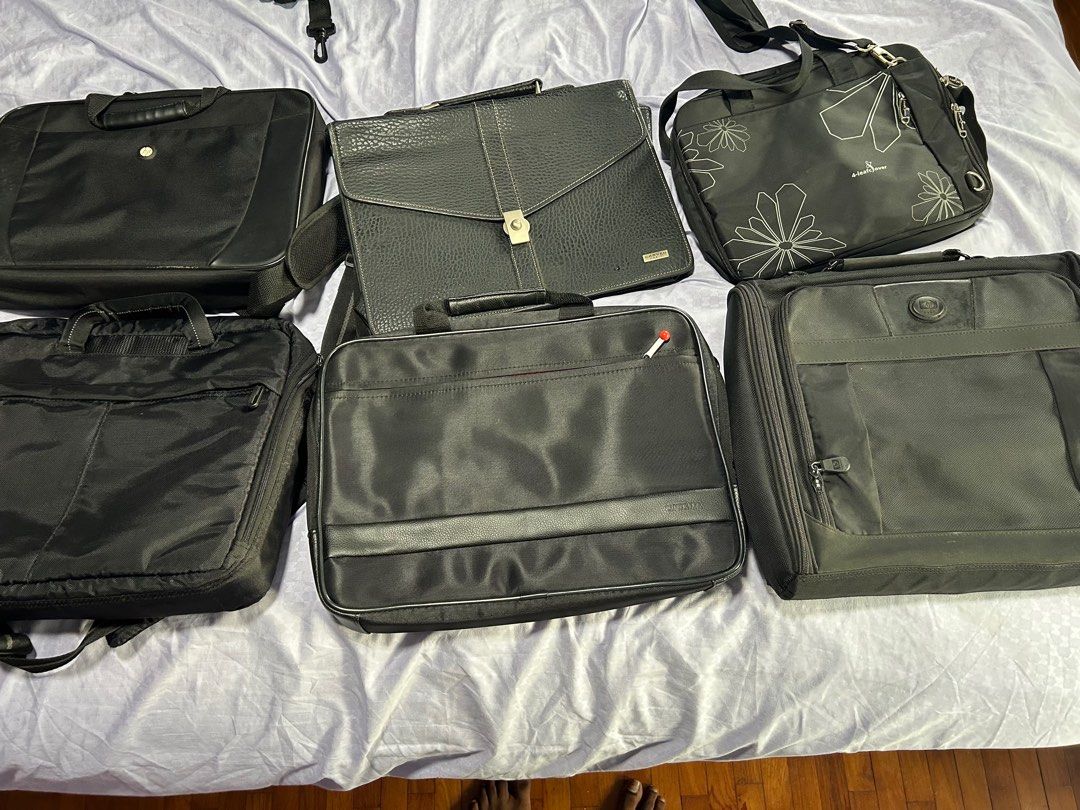 Laptop bags/sling bags (Category: Laptop Bags & Sleeves) located in Singapore. Submitted by abhijeetva30705 (Listing ID 1371640205, Image 1). Description: Brands: HP/dicota/Dell/Carven Paris/4-leacover/HP 6 bags in total.