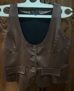 (Kategori: ) berada di . Dikirim oleh slviarmdh (ID iklan 1371602235, Gambar 1). Deskripsi: .