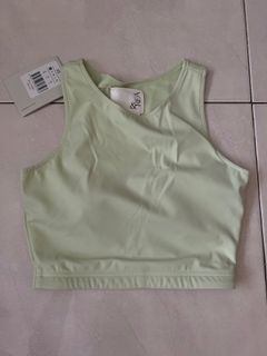 (Category: ) located in . Submitted by clearmywardrobe2 (Listing ID 1371563673, Image 1). Description: .
