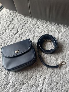 (Category: ) located in . Submitted by iammooncake (Listing ID 1371728336, Image 1). Description: .