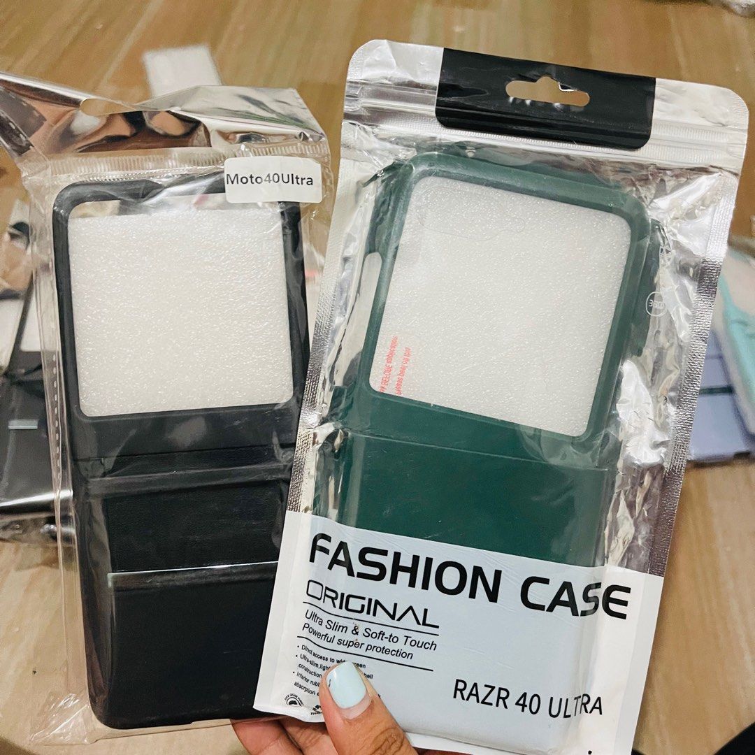 Motorola Rzr 40 Ultra Case (Category: Cases & Sleeves) located in Mandaluyong City. Submitted by co.case (Listing ID 1371649235, Image 2). Description: 300 each.