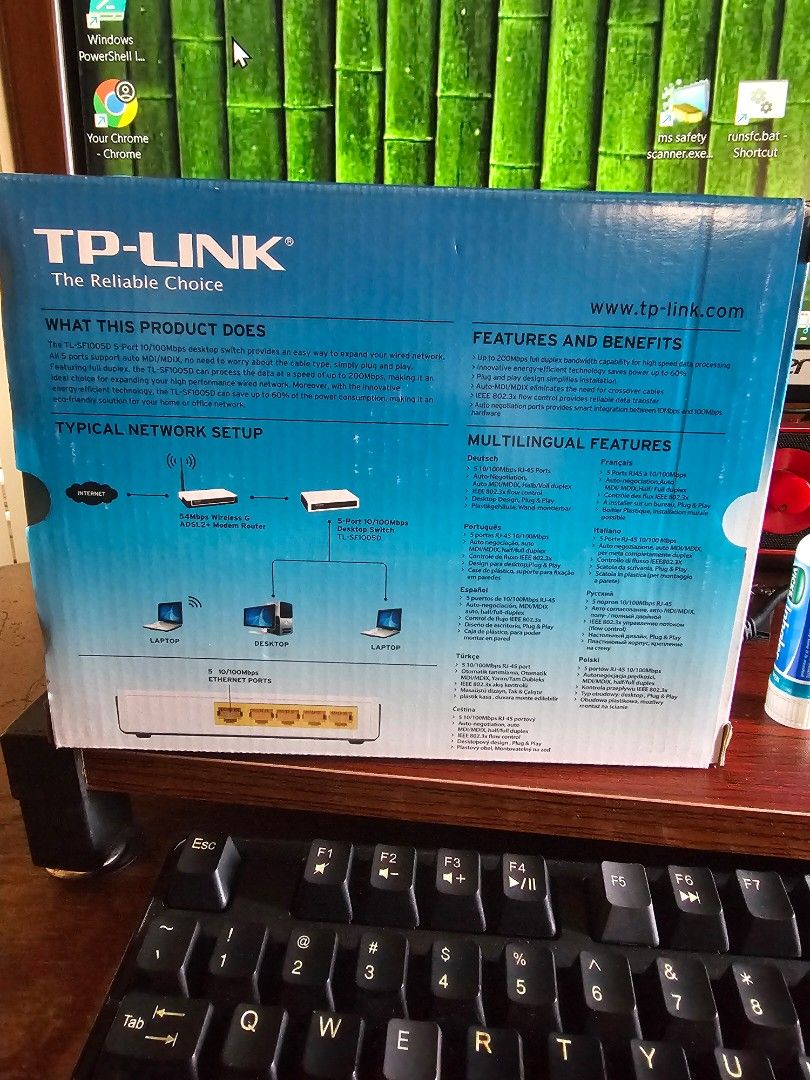Network switch (Category: Networking) located in Singapore. Submitted by good_buys_guarantee (Listing ID 1371644346, Image 2). Description: brand new. deal at lentor mrt Station..