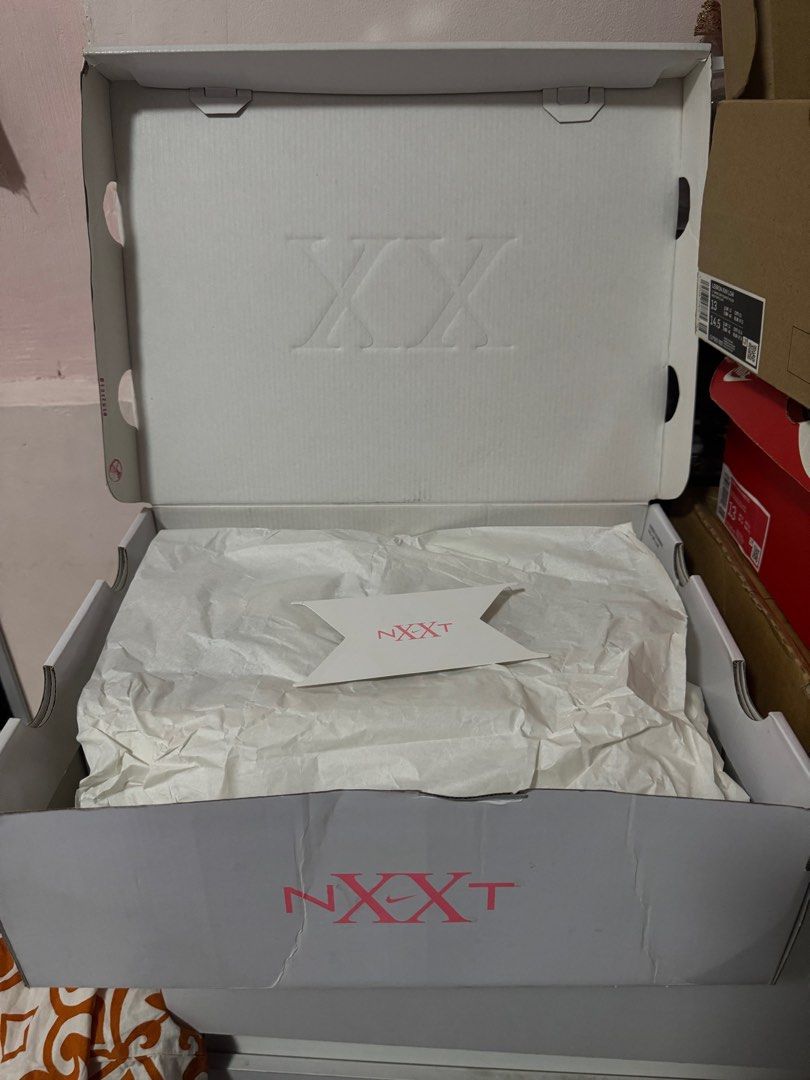 Nike Zoom LeBron NXXT Gen White Metallic Silver (Category: Sneakers) located in Quezon City. Submitted by onestock2024 (Listing ID 1371572907, Image 2). Description: 💳Mode of Payment: Gcash, BPI, and Cod 🚚Mode of Delivery: Grab (same day delivery), Lalamove (same day delivery), Gogo Express (far places), J&T (far places),or any courier preferred by the customer 📍Location: Project 8, QC ‼️ shipping fee is shouldered by the customer ‼️ Payment f