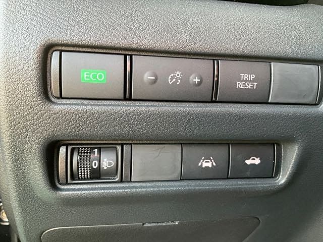 由 vivian19932004 (刊登 ID 1371613642，圖片 2) 提交，位於 新北市 (New Taipei) 的 Nissan Sentra 2022款 自排 1.6L (類別：汽車出售)，說明：Nissan Sentra 2022款 自排 1.6L 🔧車輛狀況 : 良好 🔧車色 : 黑色 🔧行駛里程 : 3萬公里 🔧驅動方式 : 2WD 🔧引擎燃料 : 汽油 🔧車門乘客數 : 4門5座 ✅第三方認證車 ✅專業鑑定 ✅合格認證 ✅檢定報告 ✅公開透明 ❌泡水車❌事故車❌兇車❌接合車 ❗若車況與認證表不服，退車並全額退費 只賣您好車👌 🕙預約/詢問賞車時間:上午10:00-下午6:00🕕 👨聯絡專員: 廖小姐(可私訊)。