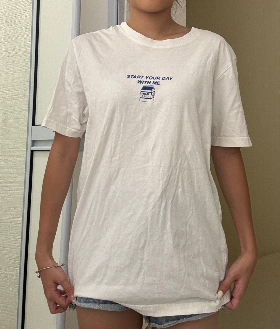 padini graphic tee (Category: Shirts) located in Singapore. Submitted by sumtinggg (Listing ID 1371663197, Image 1). Description: CUTEEE worn once only.