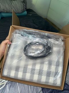 (Kategori: ) berada di . Dikirim oleh yayas.preloved (ID iklan 1371705893, Gambar 1). Deskripsi: .