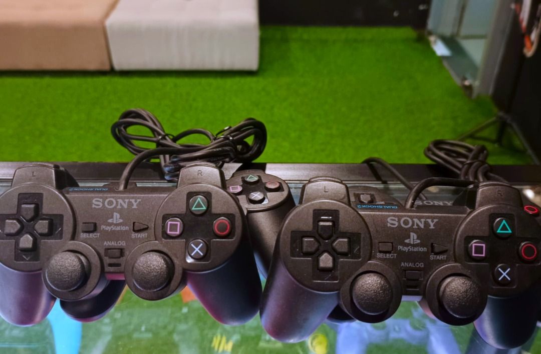 Ps2 Controller Oem (Category: Controllers) located in Petaling Jaya. Submitted by aikilyugaming (Listing ID 1371607626, Image 1). Description: PS2 DS2 WIRED CONTROLLER OEM READY STOCK!! 🎮 🎮 🎮 PRICE : RM25 COLOUR : BLACK WARRANTY: 2 WEEK 📍 SELFPICKUP / POSTAGE /LALAMOVE Berminat boleh hubungi kami👇🏻 📞Aikilyu Gaming 0132309633 📍Address: 5-1, Jalan Camar 4/5A, Seksyen 4 Kota Damansara, Kota Damansara, 47810 Petaling Jaya, Selangor 📌Business